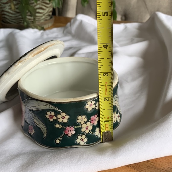 Vintage Floral Chinoiserie Trinket Box - Picture 15 of 15